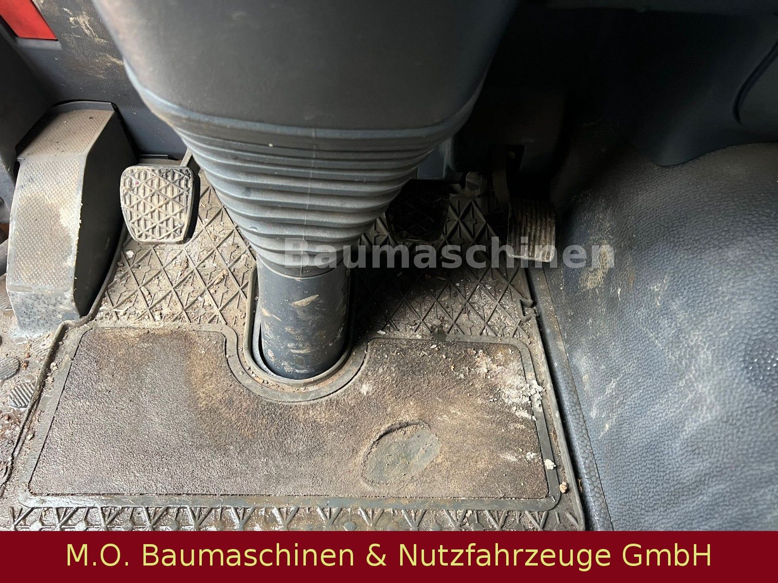 Fahrzeugabbildung Mercedes-Benz Actros 3246 / Saug & Spühlwagen / Kutschke D/NRW