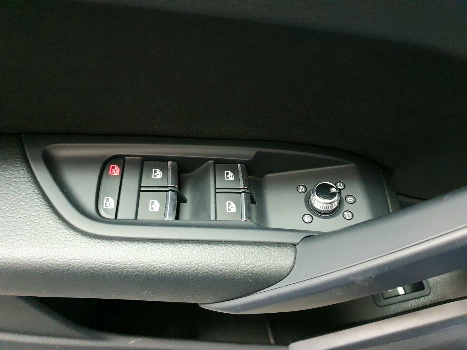 Audi Q5 40TDI S tronic AHK/Standhz/HuD/ACC/Matrix/RFK