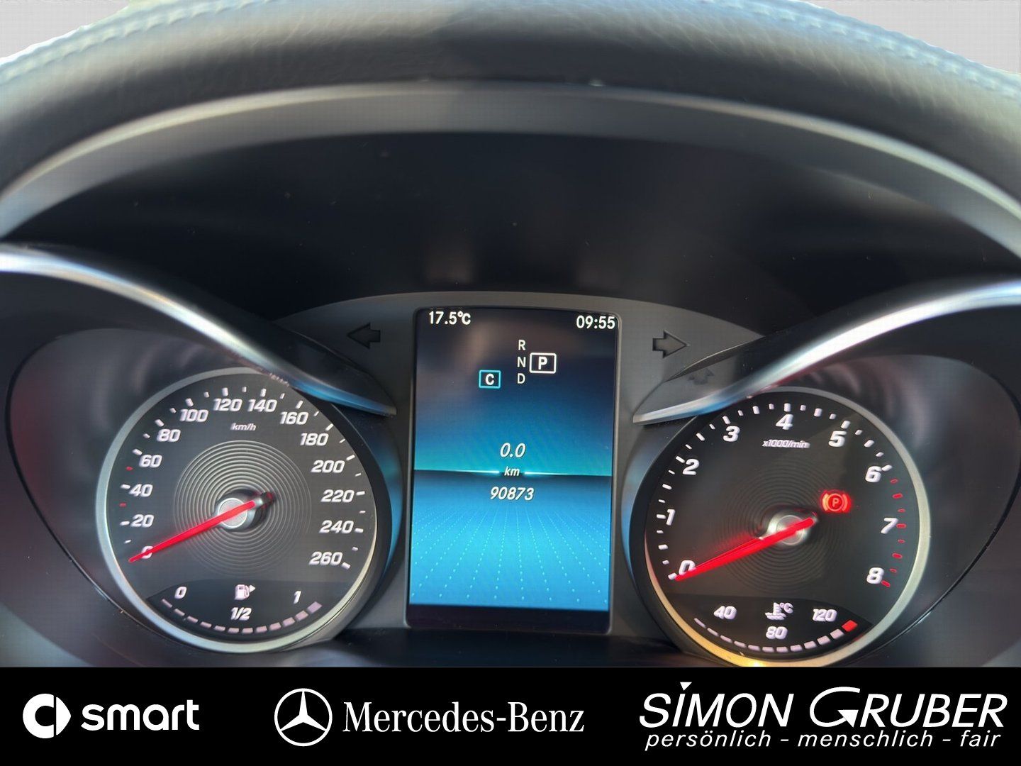 Fahrzeugabbildung Mercedes-Benz C 300 T AMG Line Pano Burm Airmatic Distr. 360