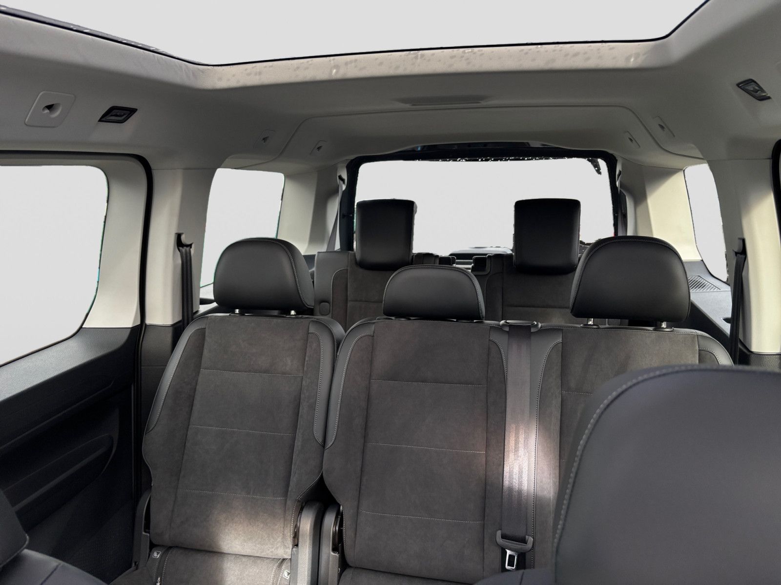 Volkswagen Caddy Maxi - Bild 17