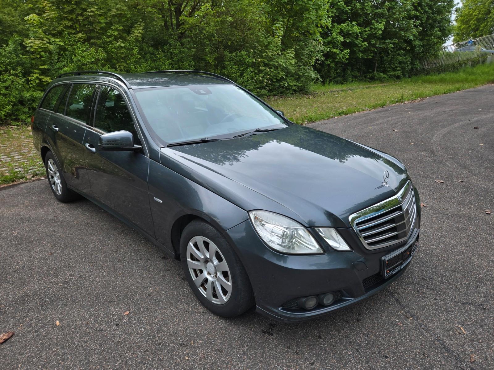 Mercedes-Benz E 200 CDI T BlueEFFICIENCY 7-SITZE