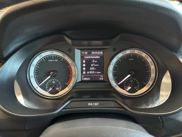 Skoda Octavia *LED*NAVI*2-ZONEN*CAM*CARPLAY*