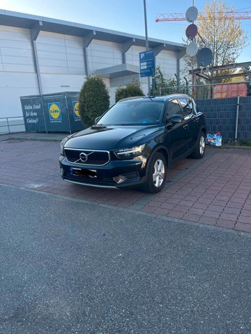 VOLVO XC 40