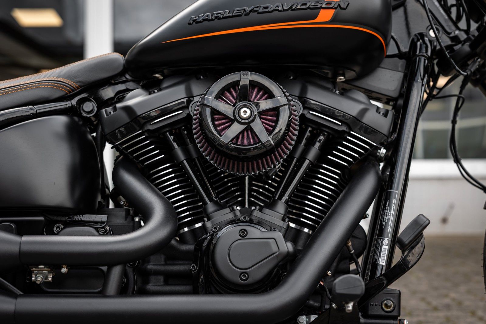 Fahrzeugabbildung Harley-Davidson Breakout DARKSIDE FXBR 117 MY25 -H-D Kiel Custom