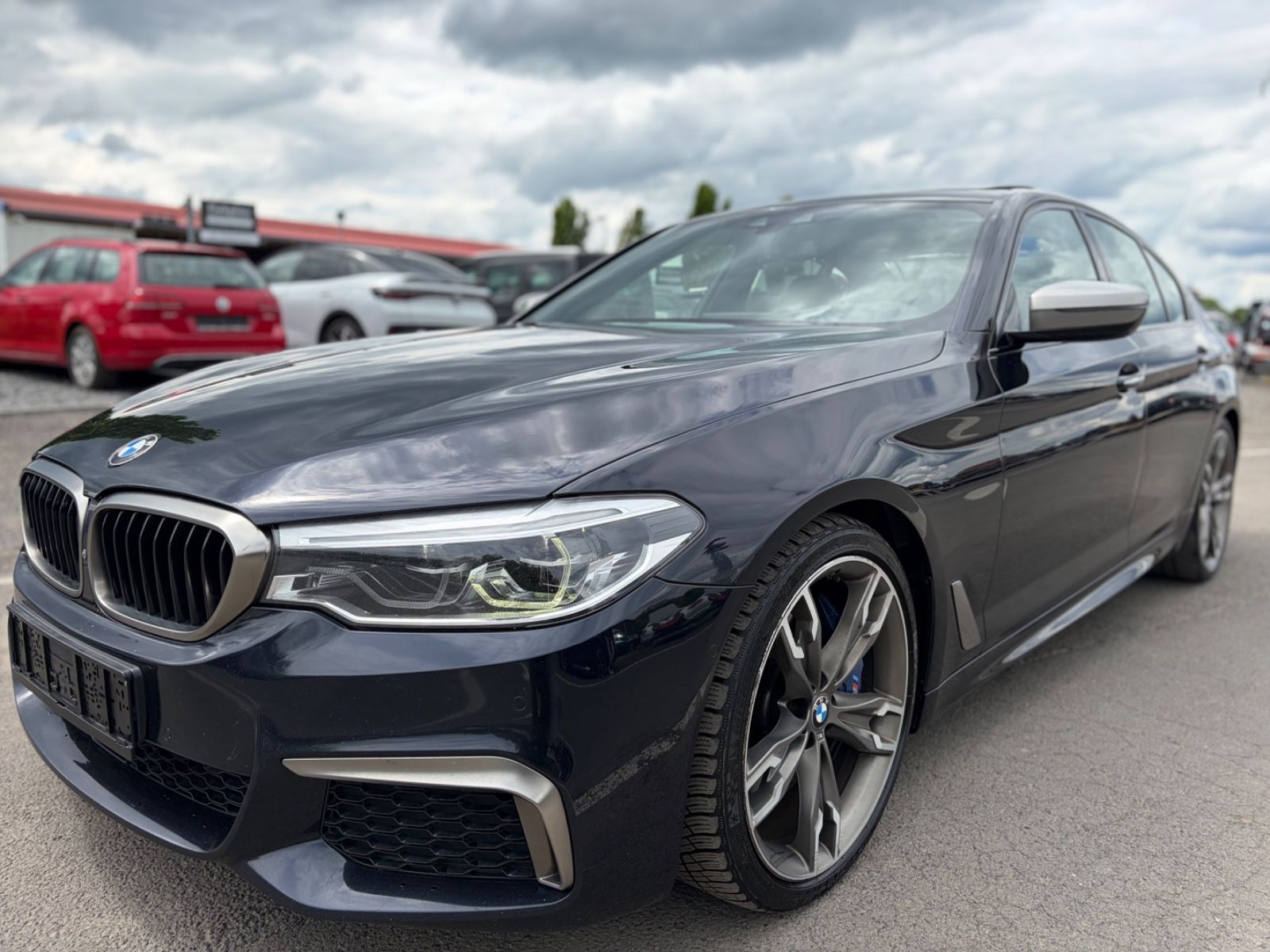 BMW M550 d xDrive/SHD/HUD/KEYLESS/360*/SOFT/VOLL