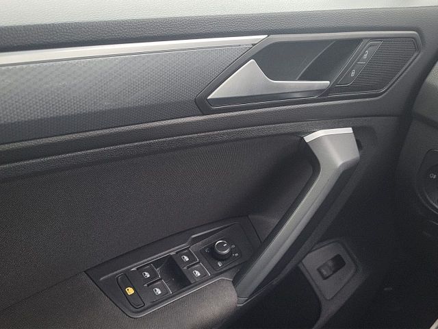 Tiguan 1.5 TSI Active Aut. Navi AHK
