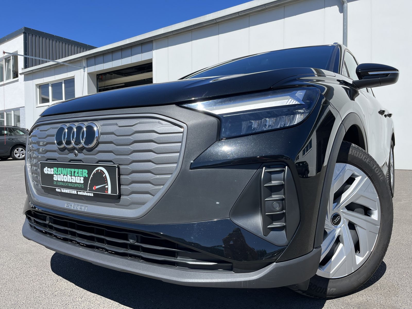 AUDI Q4 40 e-tron Navi LED PDC SHZ VirtCockpit DAB