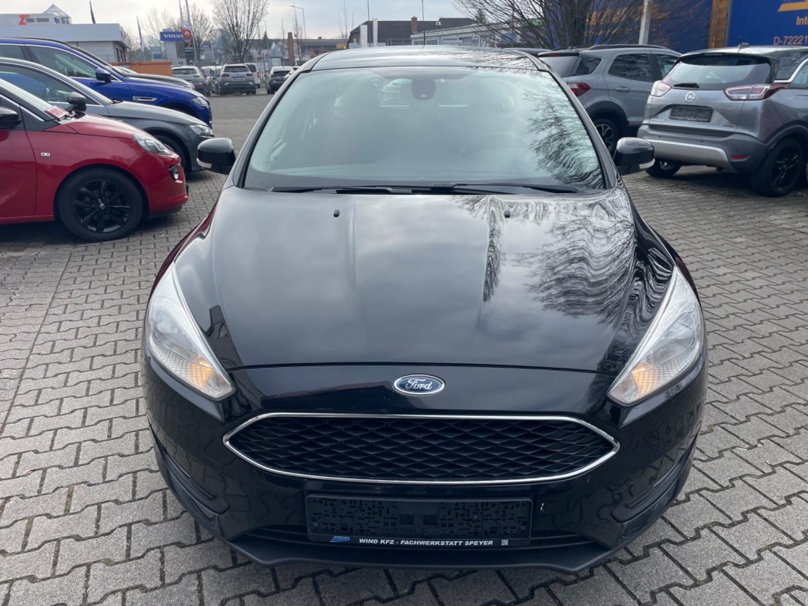 Ford Focus Turnier Business Scheckheft gep