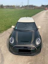 MINI Mini Cooper SE Resolute Edition (8-fach Reifen) - MINI MINI: Resolute Edition
