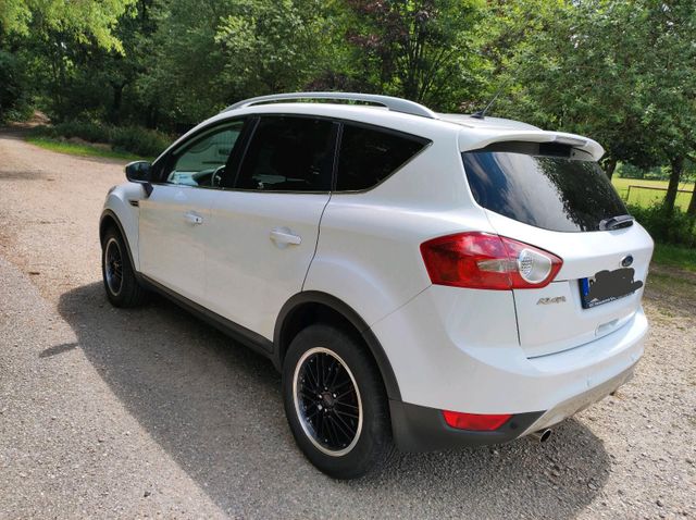 Ford Kuga 4x4 Titanium, hohe Anhängelast