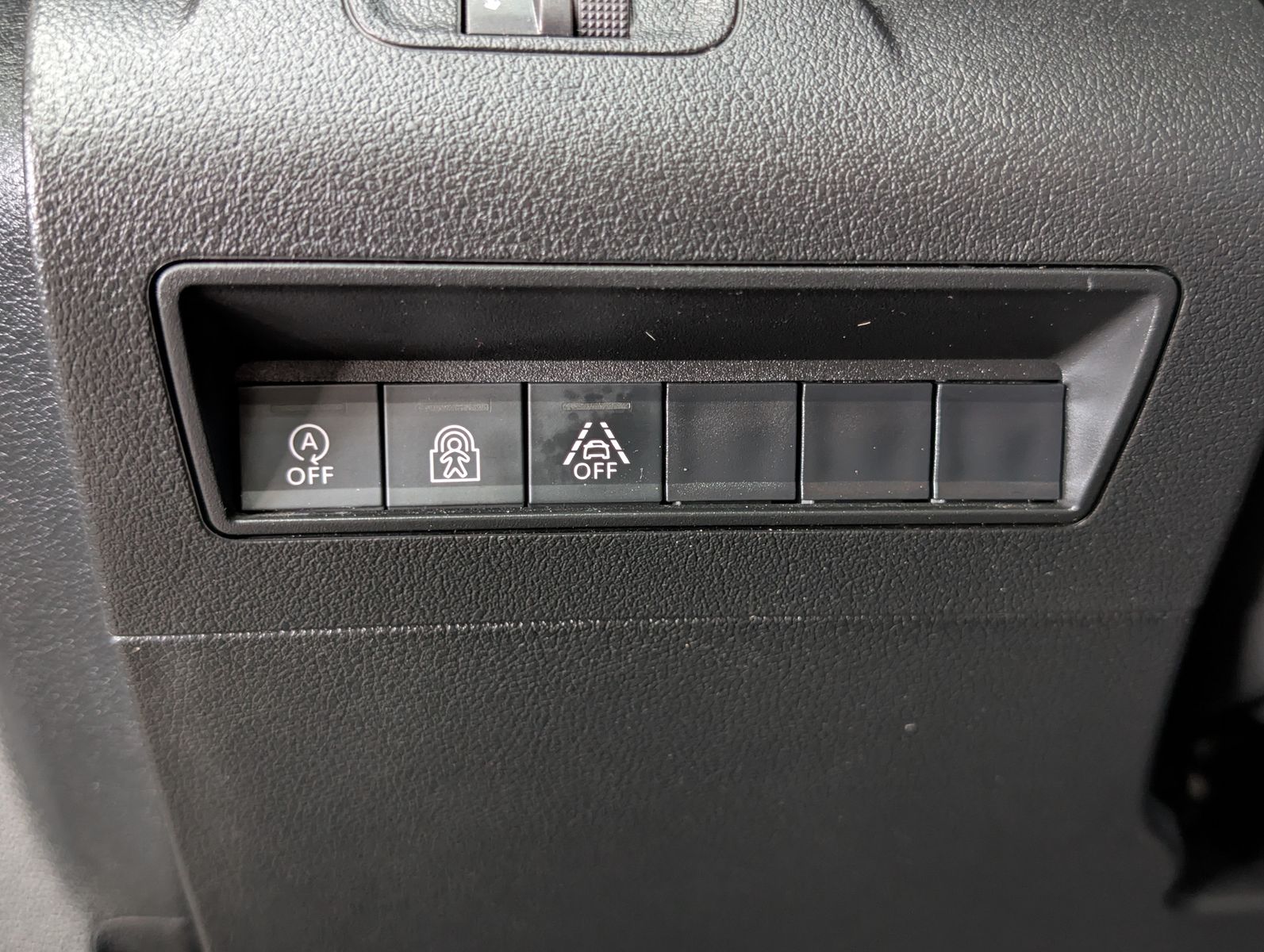 Fahrzeugabbildung Peugeot Rifter GT N1 L1 PANO XENON APP TEMP KAM ALU 17"