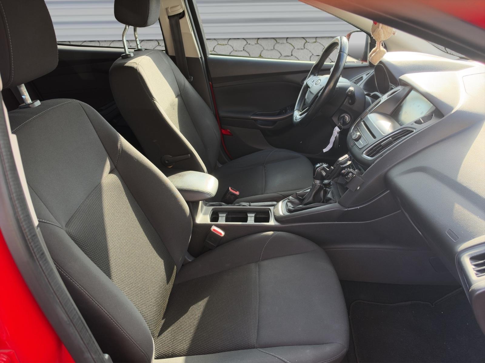 Ford Focus 2014 — photo 6