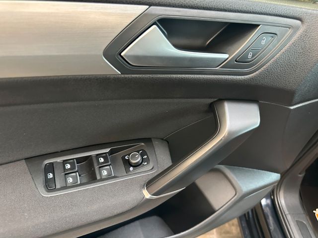 MYAUTOCENTER – Gebraucht- und Jahreswagen mit Werkstattservice in Pfaffenhofen Volkswagen Touran Comfortline BMTStart-Stopp *Pano*AHK*