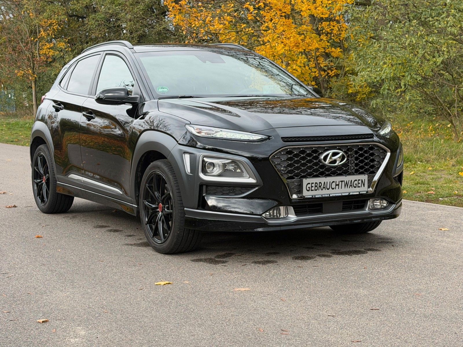 Fahrzeugabbildung Hyundai KONA 1.6T-GDI*Unique*2WD*DCT*RFKamera*Navi*SHZ*
