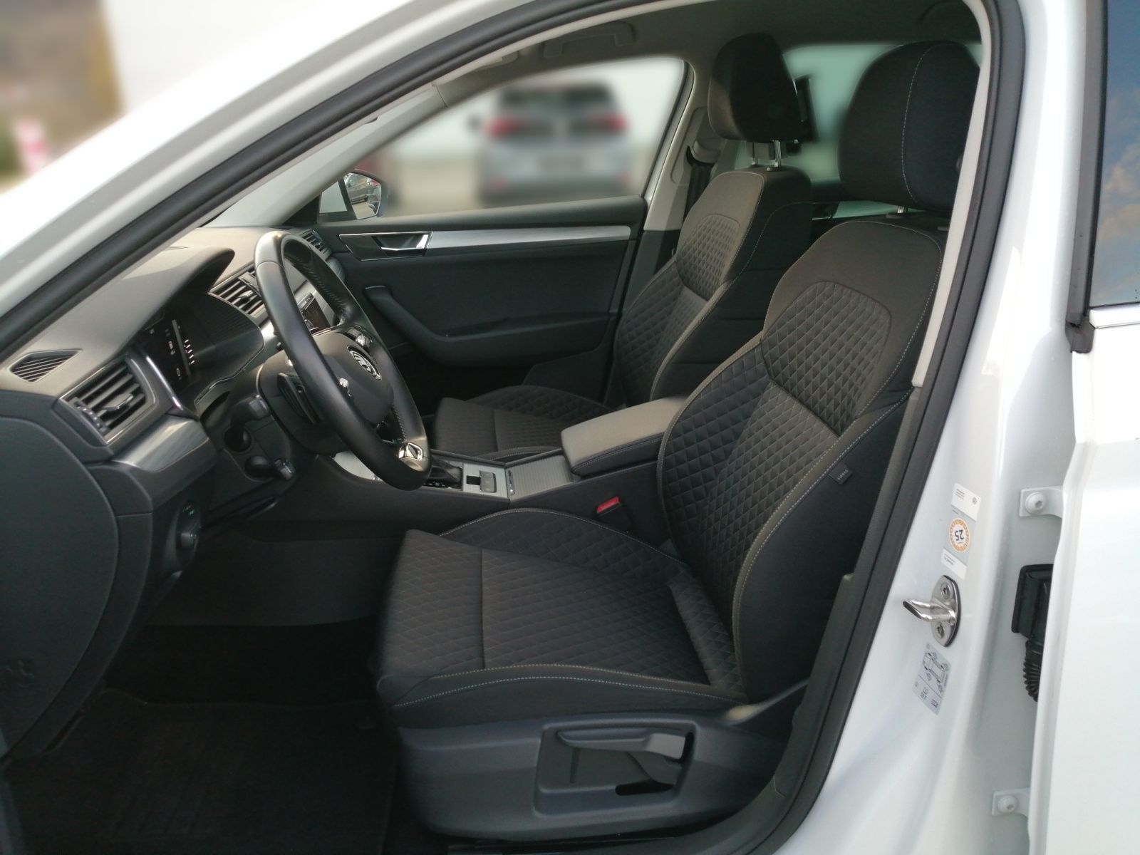 Skoda Superb - Bild 12