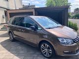Volkswagen Sharan 2.0 TSI DSG MATCH MATCH - Volkswagen Sharan mit Benzin-Antrieb: Kleinbus, 2.0