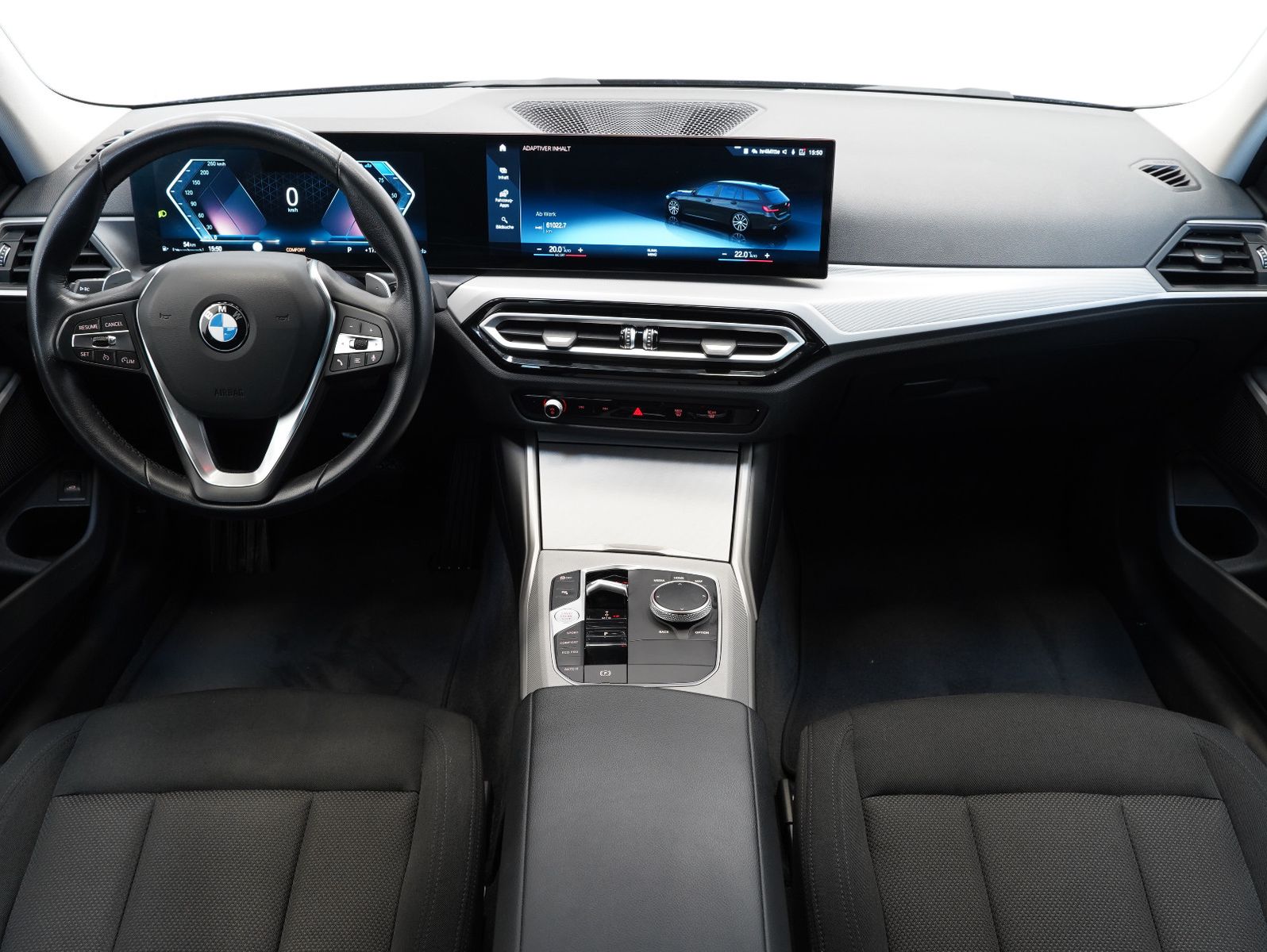 Fahrzeugabbildung BMW 320 d xDrive Touring LCI/CURVED/AHK