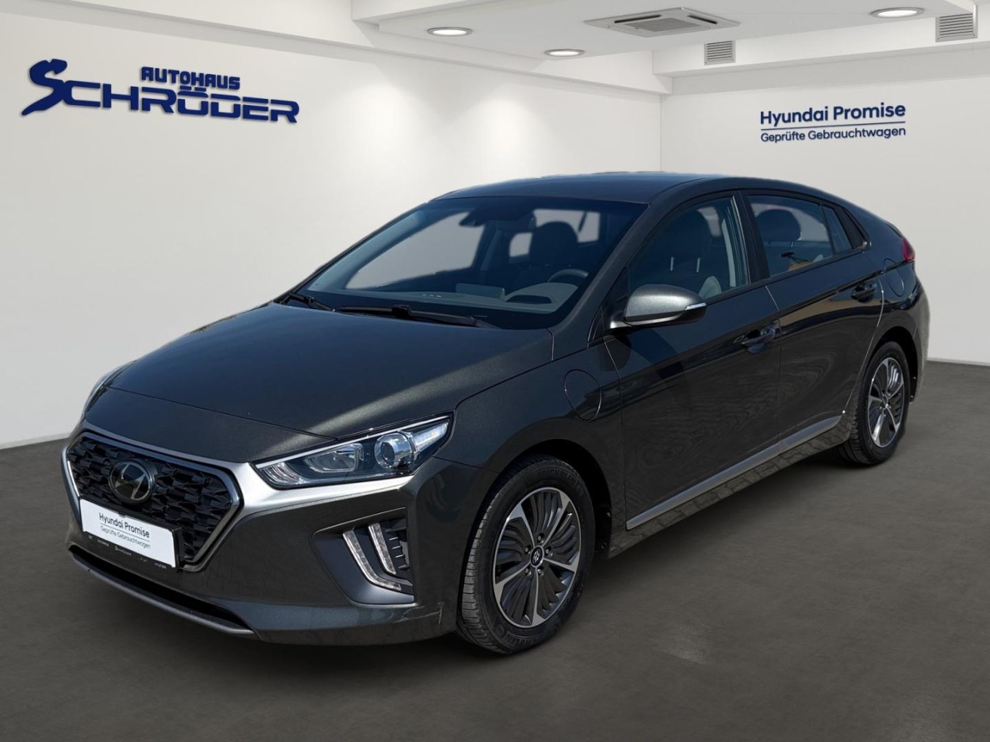 Fahrzeugabbildung Hyundai IONIQ Plug-in Hybrid Trend  Rückfahrkamera