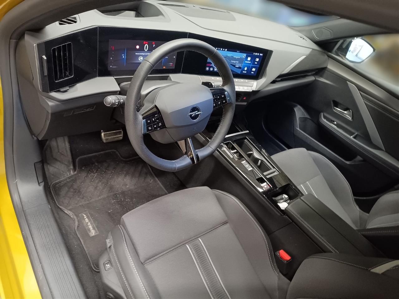 Fahrzeugabbildung Opel Astra L 1.2 Turbo GS AT+Navi+360°+Frontscheibe h