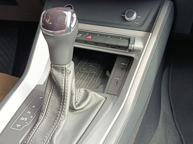 Audi Q3 35 TFSI S tronic|S-LINE|PANO|KOMFORT|AMBIENTE foto 18