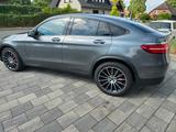 Mercedes-Benz GLC 350 d 4MATIC Coupé AMG 1. Hand  - mit Diesel-Antrieb: Coupe, Grau, Head-Up Display
