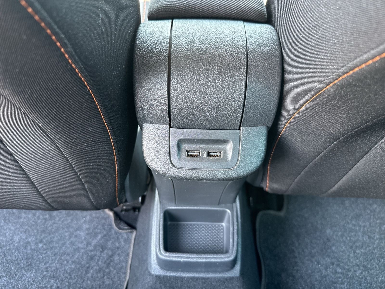 Fabia Combi 1.0 TSI Clever Best of, Navi, LED, S