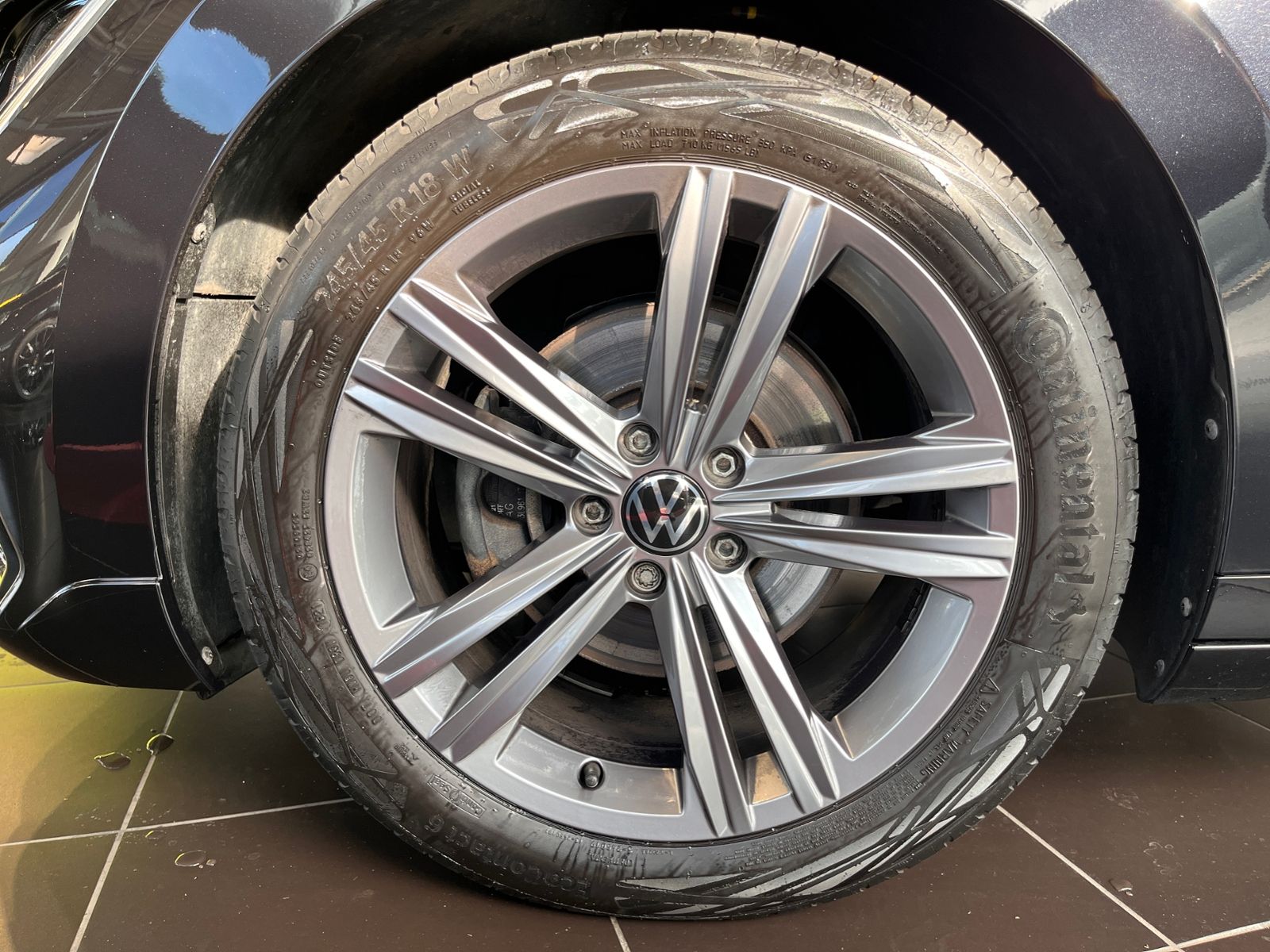 Fahrzeugabbildung Volkswagen Arteon R-Line KLIMA LED NAVI ALU
