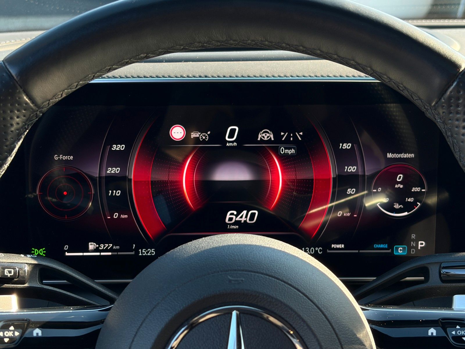 Fahrzeugabbildung Mercedes-Benz GLC 200 4M AMG + Pano Standhzg Burmester ACC AHK