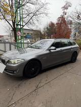 BMW 525 D  F11 Kombi * Pano * HeadUP * Sof... - BMW 525 Kombi 525d f11 mit Diesel-Antrieb