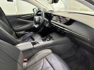 Fotografie 5 des Citroën DS4 PureTech 180 CROSS RIVOLI