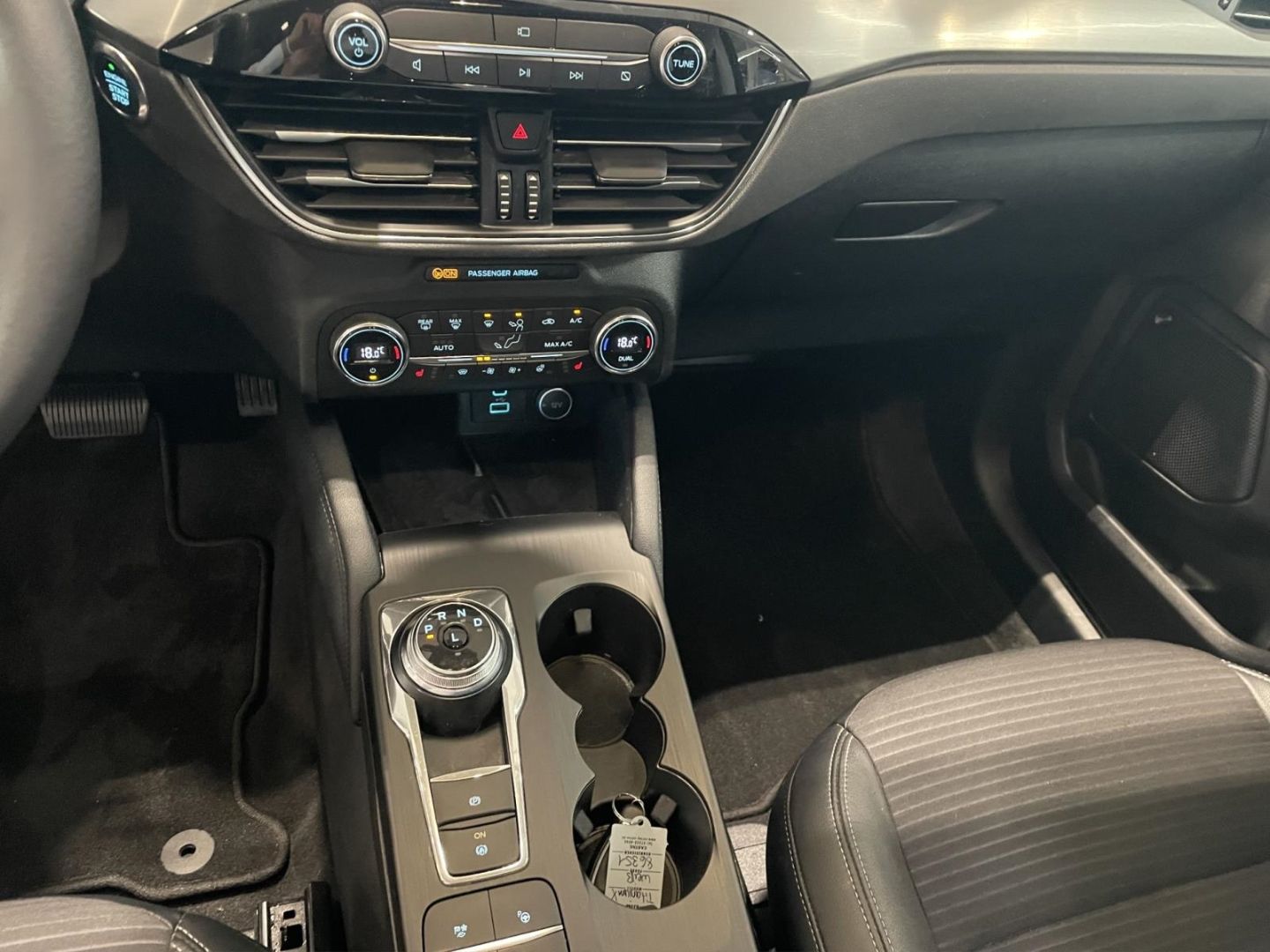Fahrzeugabbildung Ford Kuga Plug-In Hybrid Titanium X Navi Leder Sounds