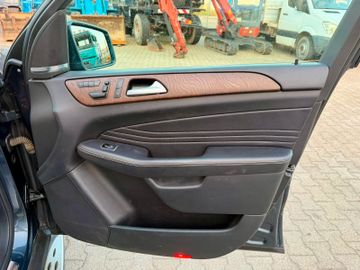 Mercedes ML 350 - 10