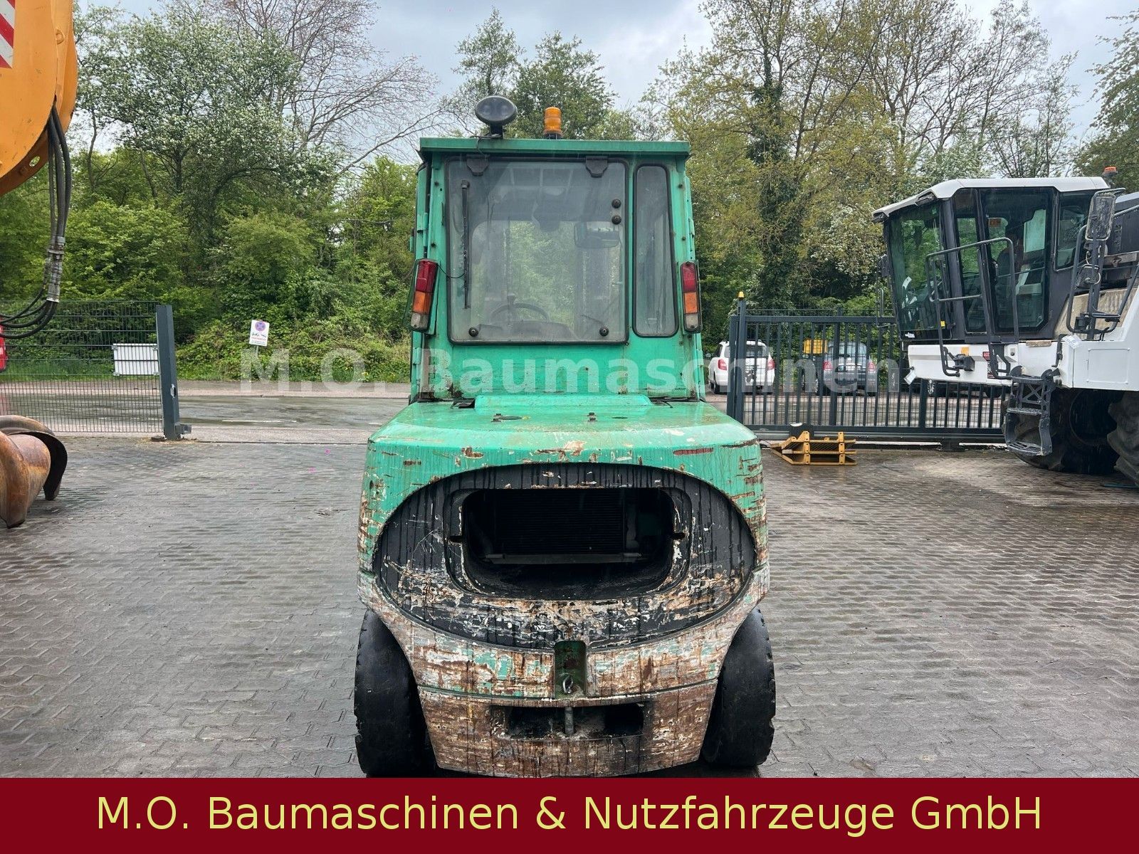 Fahrzeugabbildung Mitsubishi FD 50 K -2 / 5t / 3,80 m / Duplex / SS