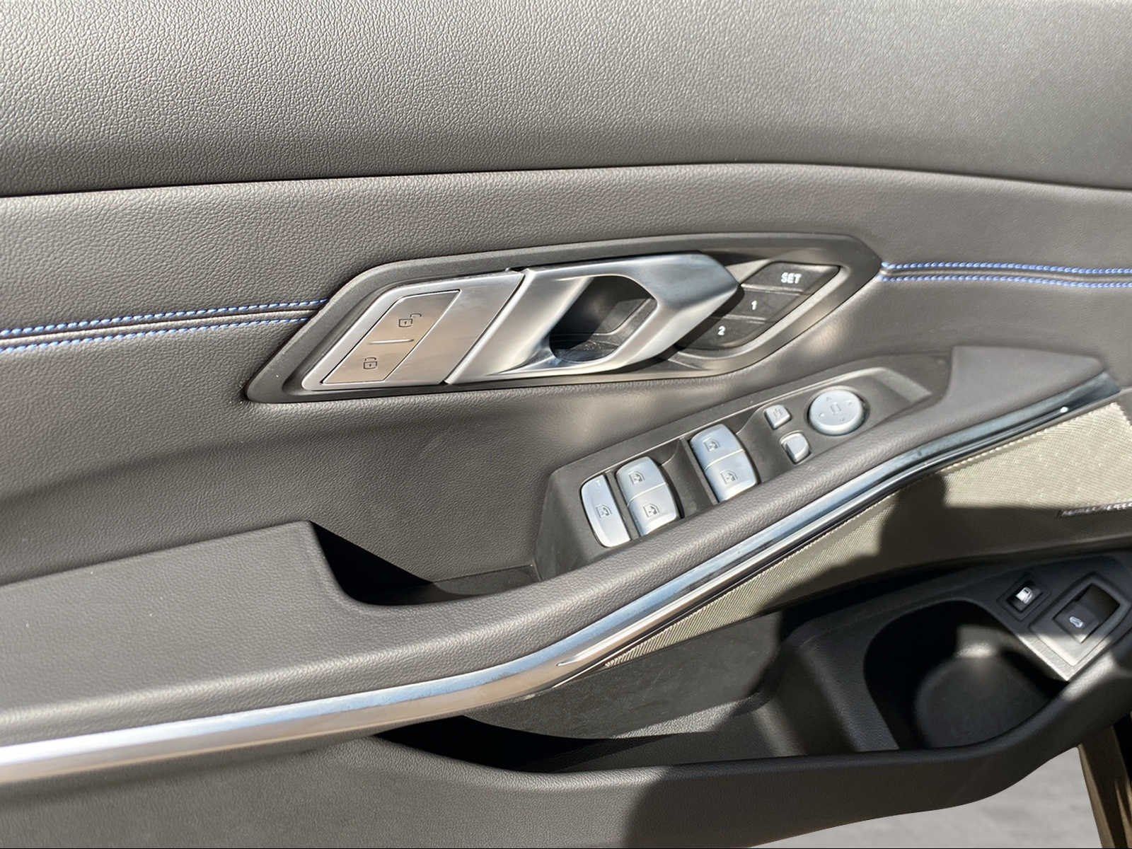BMW 330 - Bild 16