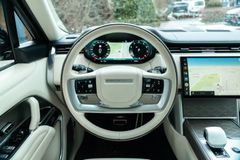 LAND ROVER Range Rover SV / 360° / PANO / LWB / P615 / 23" LAND ROVER Range Rover SV / 360° / PANO / LWB / P615 / 23"