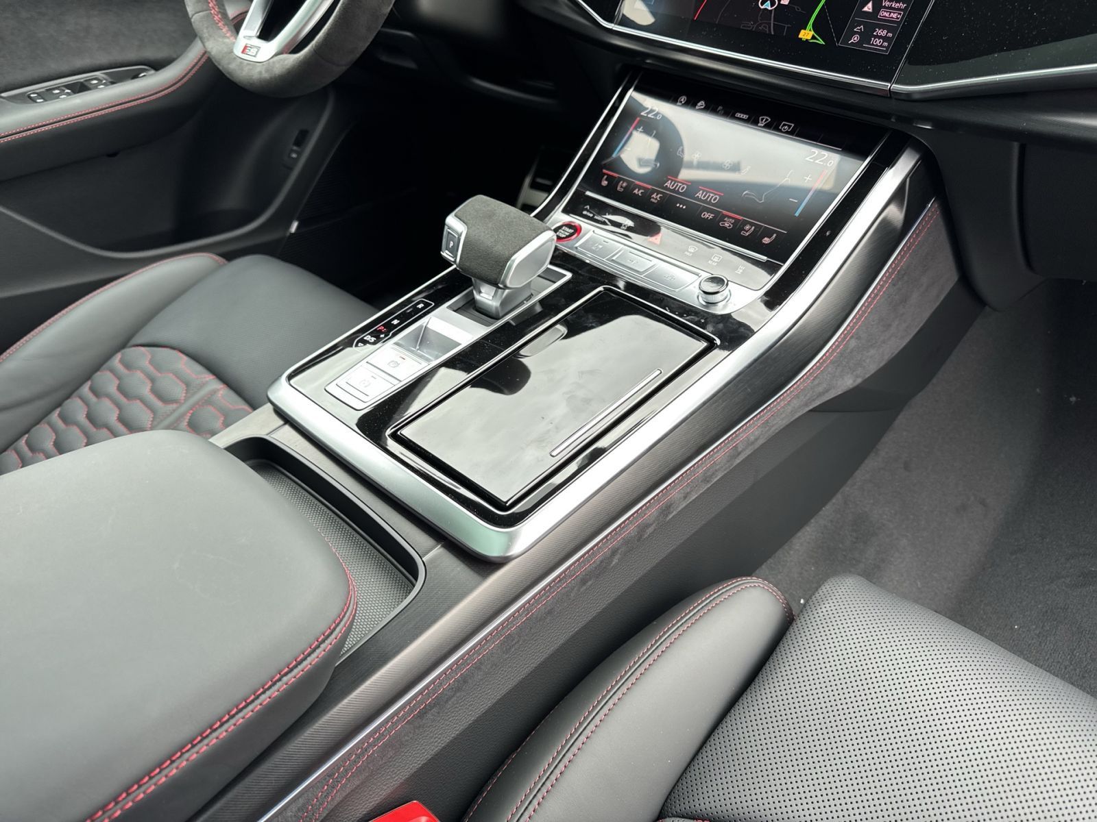 Audi RS Q8 perf StHz exclusive 305 AHK Pano RS-Aga 23 foto 22