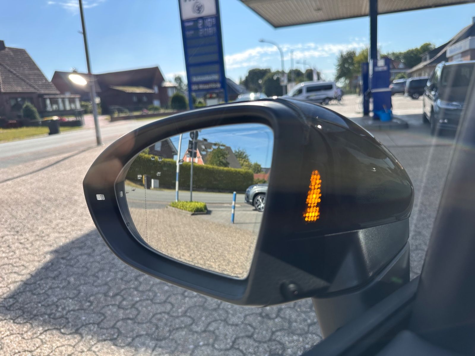 Fahrzeugabbildung Volkswagen Touran Comfortline 1.5 TSI DSG AHK/LED/Navi/SHZG