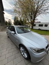 BMW e90 Limousine 2005 3er - BMW aus 2005: 3er