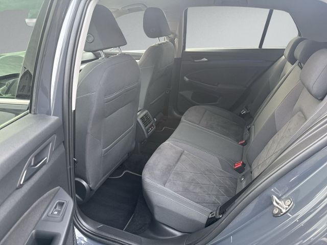 Golf VIII 1.5 TSI Style LED+NAVI+ACC+PARK-ASSIST