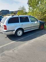 Skoda Octavia 2.0, 2003, Kombi,o.TUEV, LPG, fahrbereit - Skoda Octavia mit LPG-Antrieb
