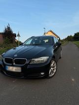 BMW E91 320d Kombi Heckantrieb - BMW 320: D E91