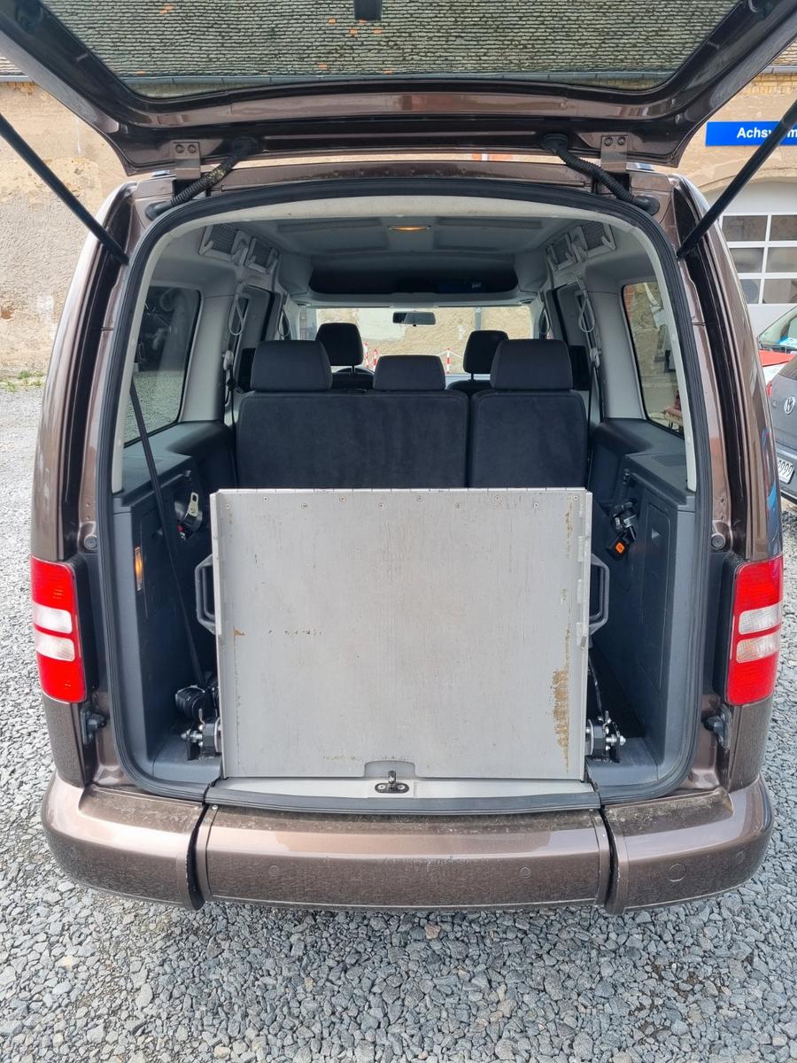 Volkswagen Caddy 2,0TDI 103kW Maxi Soccer Rollstuhlrampe