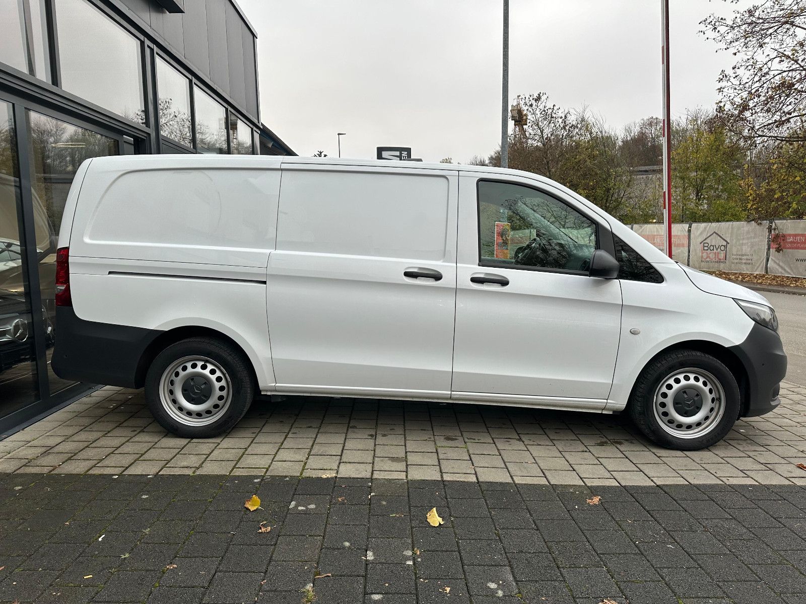 Fahrzeugabbildung Mercedes-Benz VITO 114 4Matic LANG *NAVI*KLIMA*SH*AHK*SORTIMO*