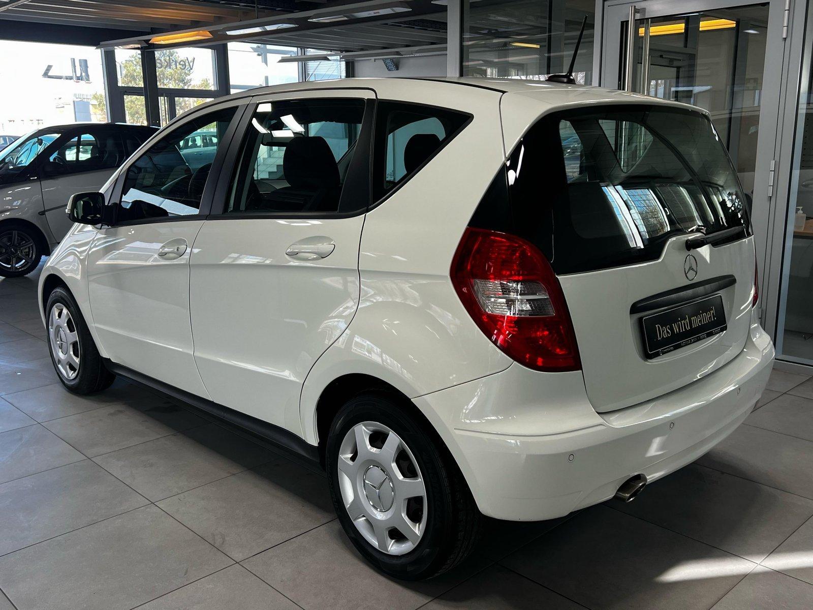 Mercedes-Benz A 160 NAVI PARKTRONIC KLIMAANLAGE+SITZHEIZUNG+++