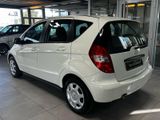 Mercedes-Benz A 160 NAVI PARKTRONIC KLIMAANLAGE+SITZHEIZUNG+++ - Mercedes-Benz A 160 mit Benzin-Antrieb