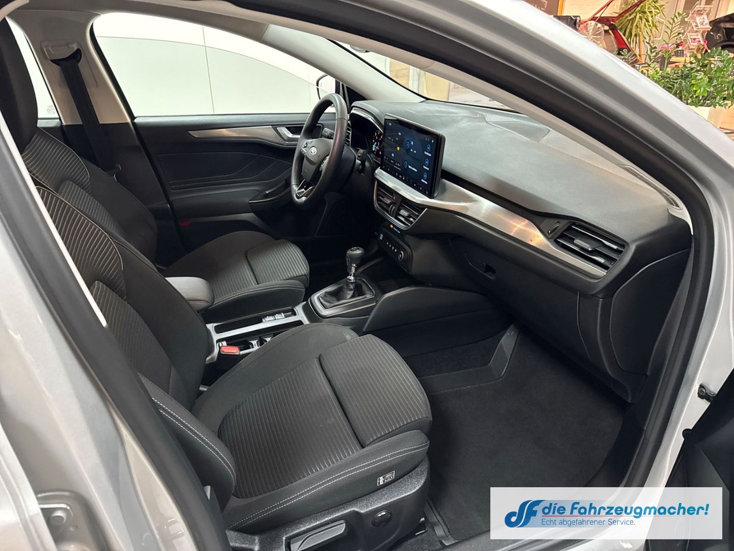 Fahrzeugabbildung Ford Focus Turnier Titanium Navi LED ACC El. Heckklap