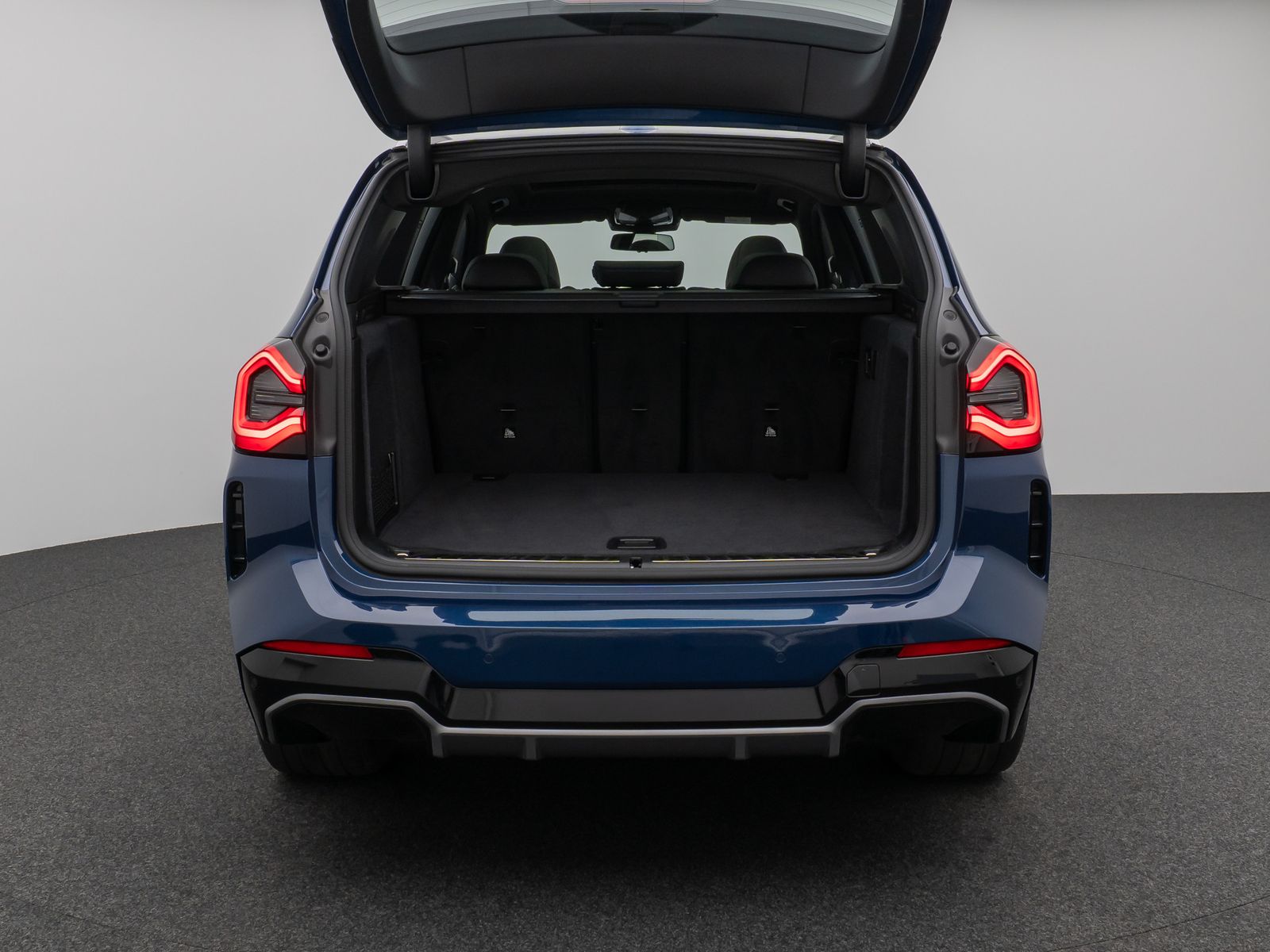 Fahrzeugabbildung BMW iX3 Impressive M Sport Panorama 360°HUD DAB H/K