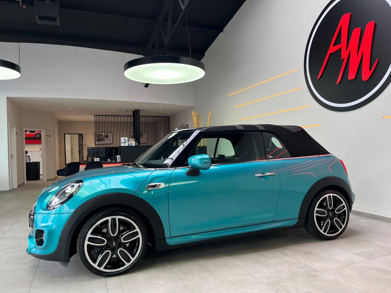 Fahrzeugabbildung MINI Cooper S Cabrio*JCW-Kit*JCW-Sitze*LED*Virtual*