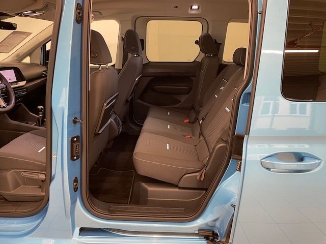 Fahrzeugabbildung Ford Tourneo Connect Active PANO Winterpaket AHK