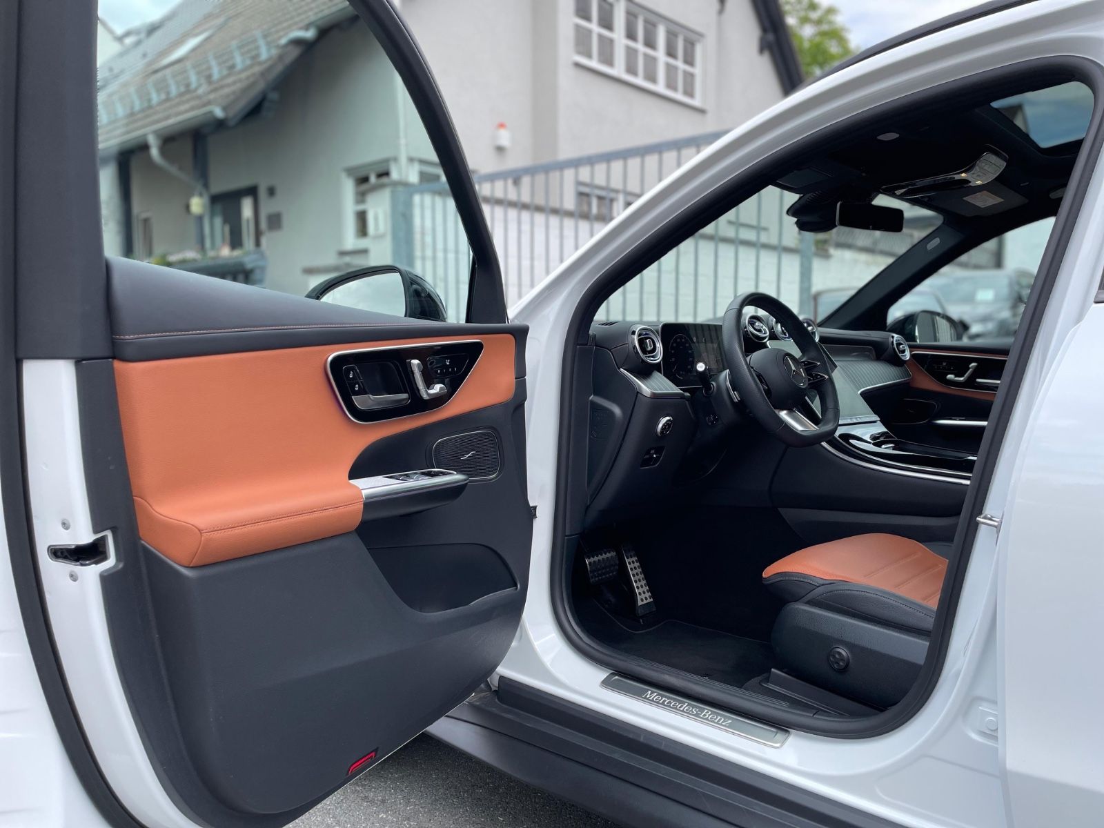 Fahrzeugabbildung Mercedes-Benz GLC 220 d 4M |AMG|Night|Pano|360°|AHK|LED|20"